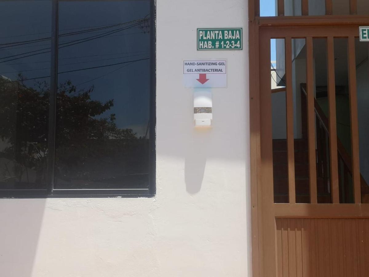 Hostal Sandrita Puerto Villamil Exterior foto